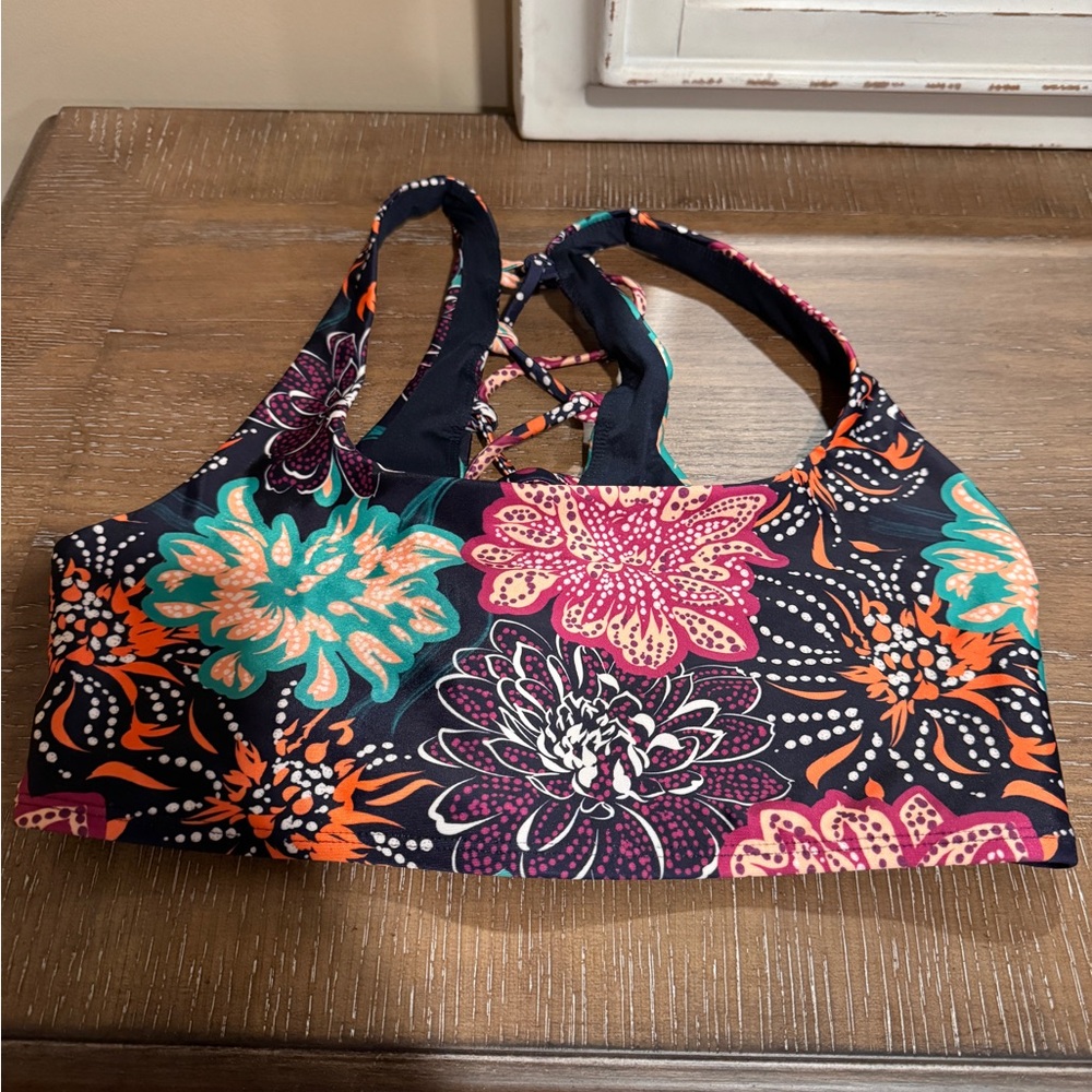 Born primitive bikini top XL